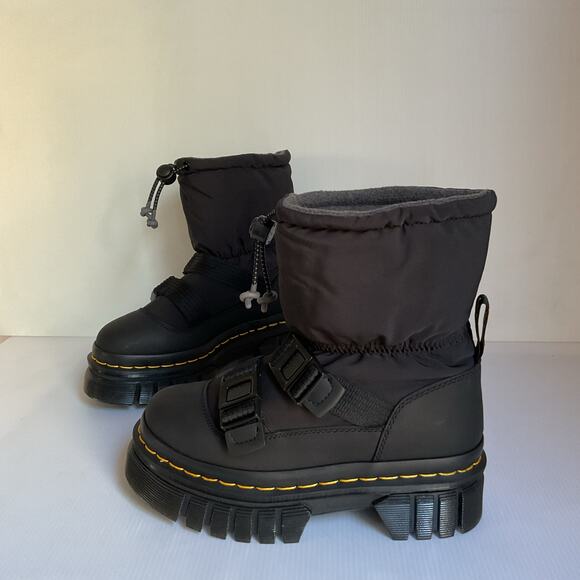 Dr. Martens Black Padded Winter Snow Boots Women’s Sz 7 Platform Waterproof NWT - Picture 3 of 10
